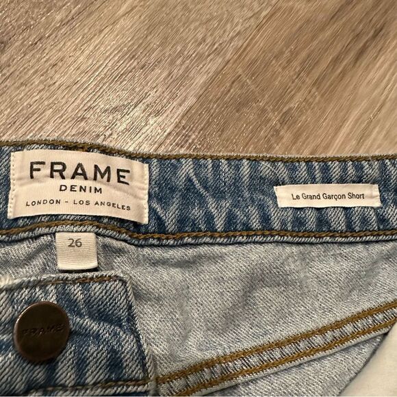 FRAME Le Grande Garçon Distressed Denim Jean Shorts Size 26 - Picture 9 of 9